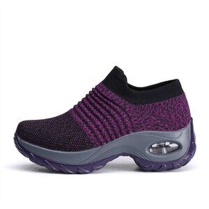 Sneakers Snow Man purple and black comfy tennis size 8.5 running, walking. women